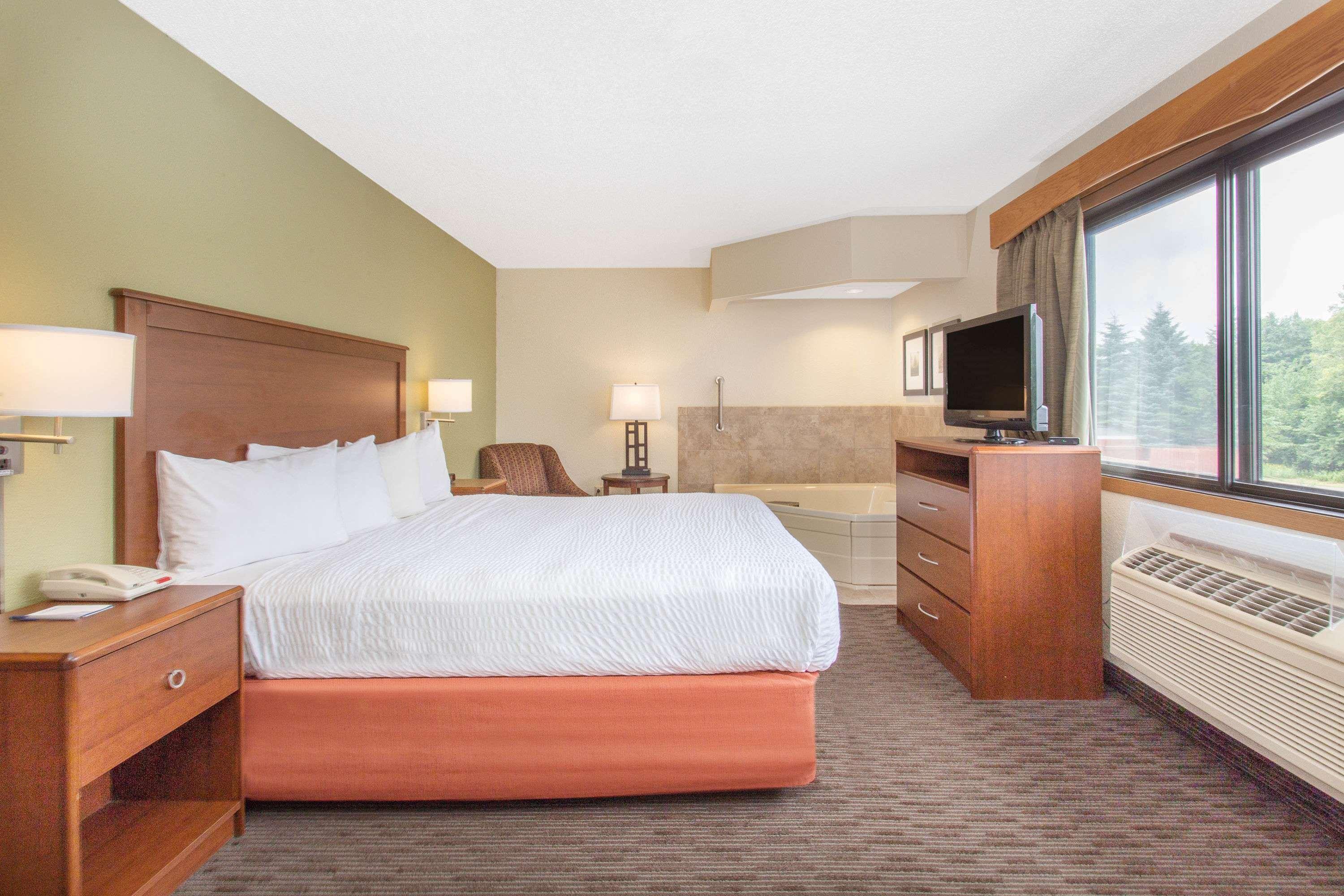 Americinn By Wyndham Calumet Esterno foto